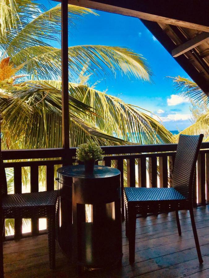 Bayu Lestari Island Resort Мерсінг Екстер'єр фото