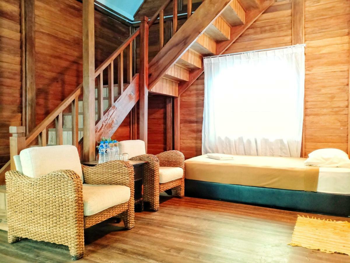 Bayu Lestari Island Resort Мерсінг Екстер'єр фото